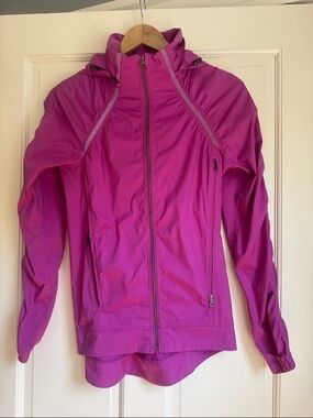 Lululemon Women's Pink Lightweight Hooded Jacket